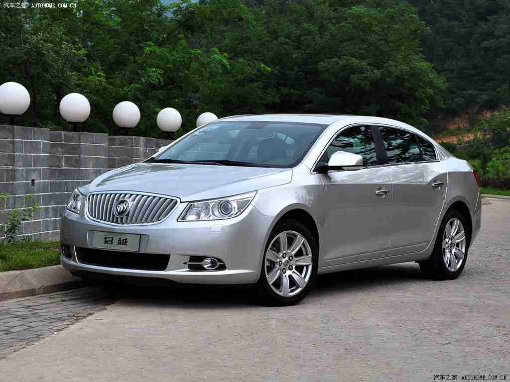 黄色三级软件:汽车安全系统新标准发布,三级防护技术让事故率降低三成-4