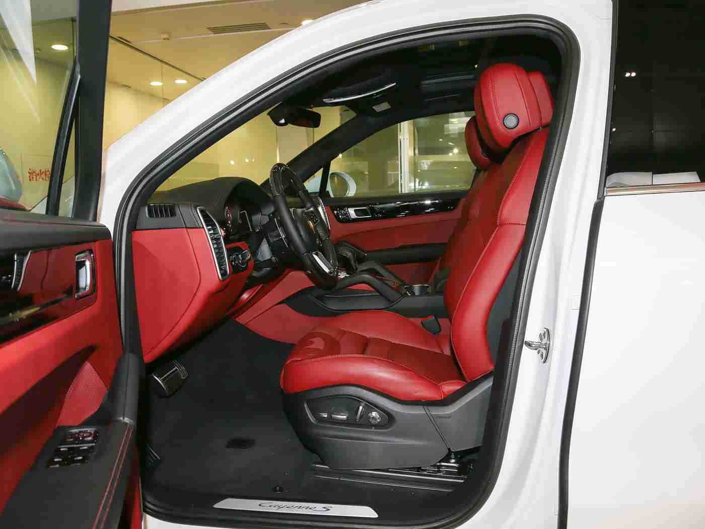 艾熙白老师三部曲在线阅读:2024年最新购车指南,三大步骤教你从选车到驾驶进阶全掌握-1