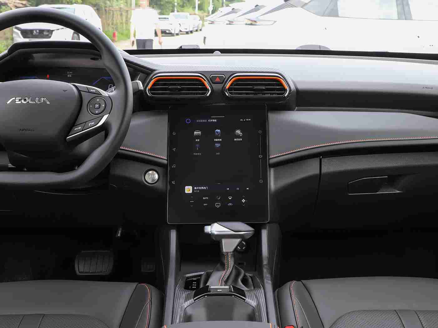 天美麻花星空MV是什么剧：揭秘汽车设计新趋势，艺术与科技的完美融合-4