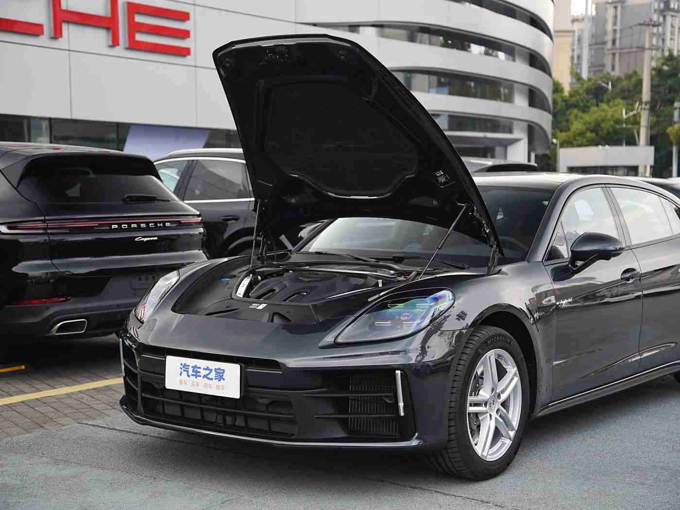 五月天婷婷丁香花：都市精致出行新选择，深度评测热门智能电动座驾-1