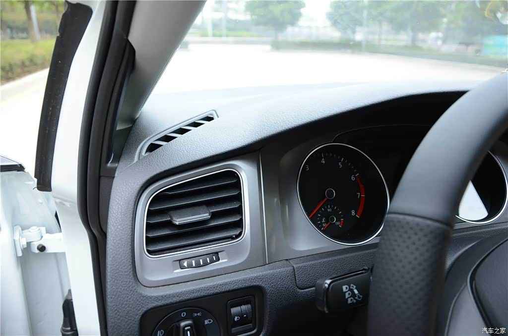 黄色应用下载OPPO:指尖轻触,开启未来座舱的智能驾驶新纪元-3