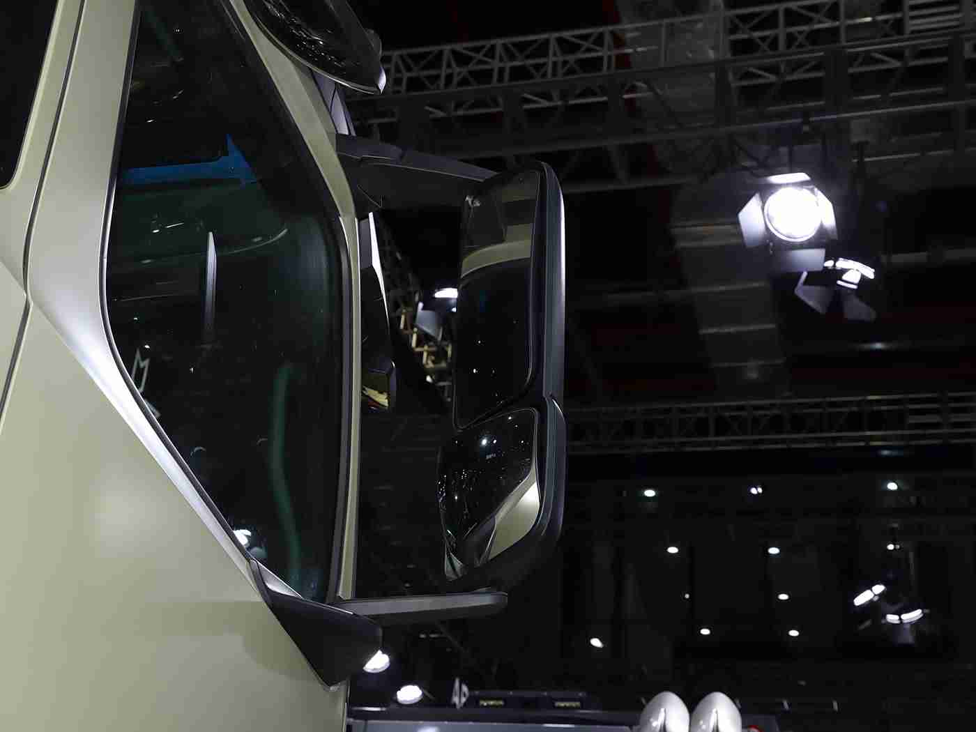 男人与雌性宠物交2O24:驾驭未来,与智能座驾共谱人车情缘新篇章-1