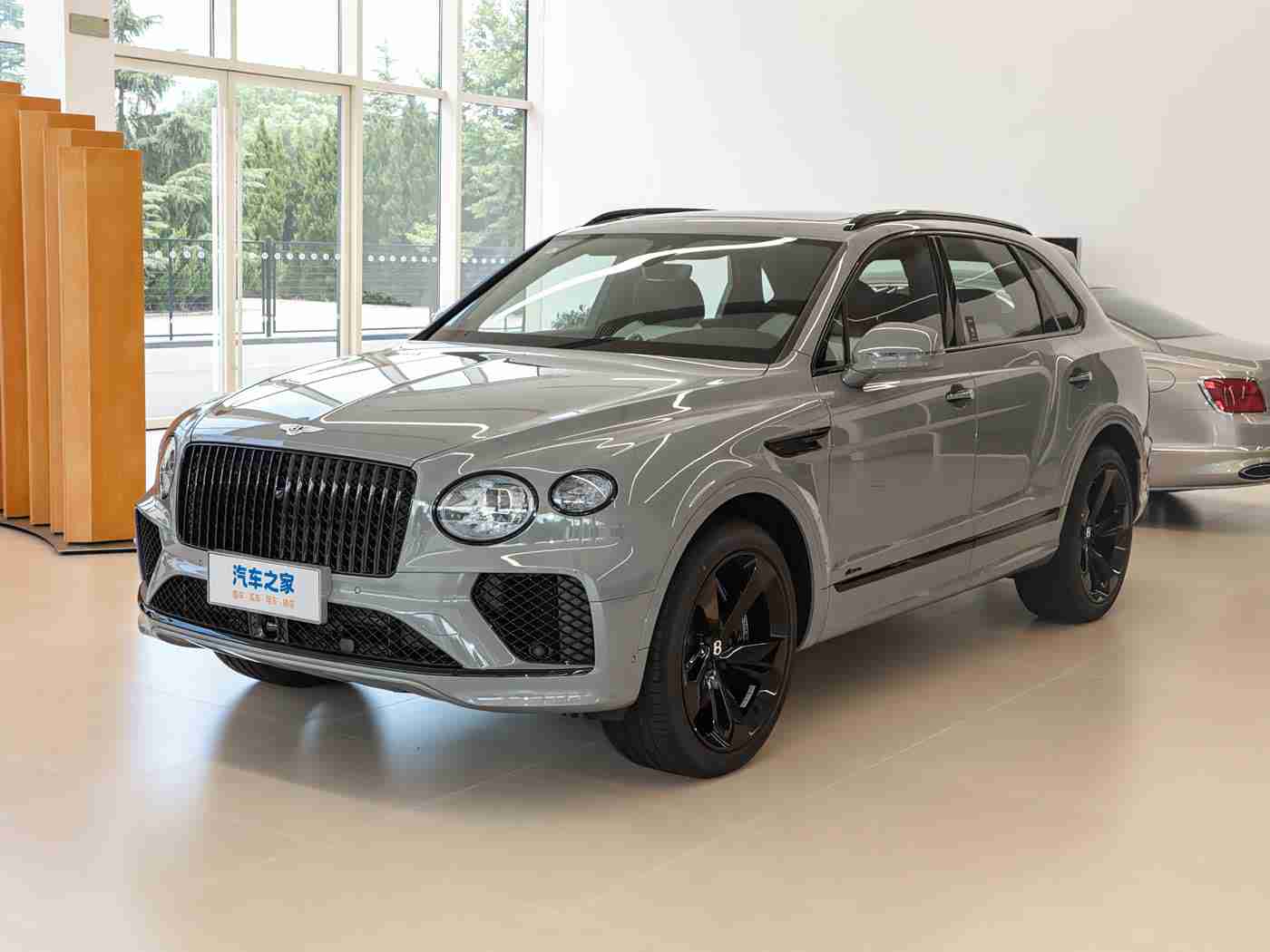 真人拔萝卜:硬派越野车脱困实战,选购指南与技巧解析-2