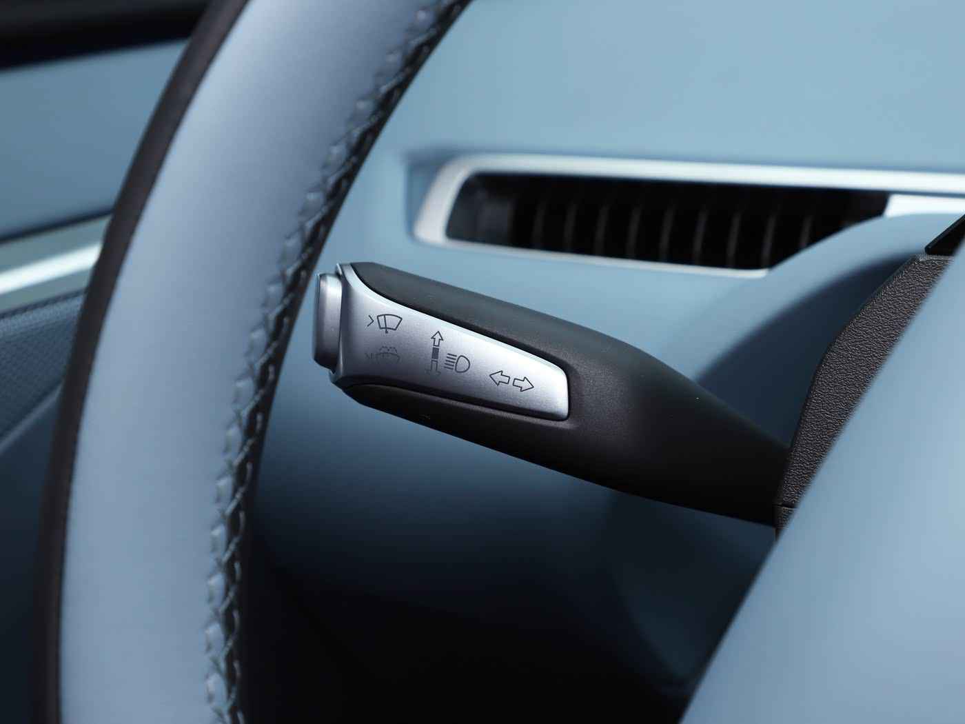 精品农村乡下老女人AⅤ:2024乡村用车新趋势,实用耐用的高性价比车型推荐-1