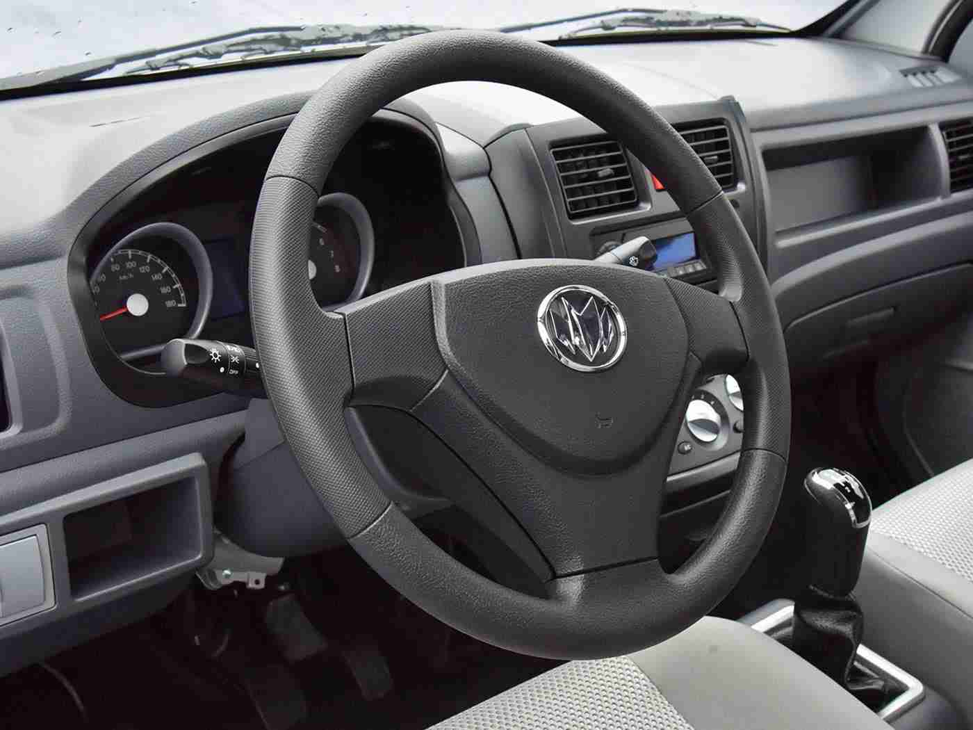 被女同桌调教成袜奴脚奴:从新手到高手,汽车驾驶与保养的精细化养成指南-3