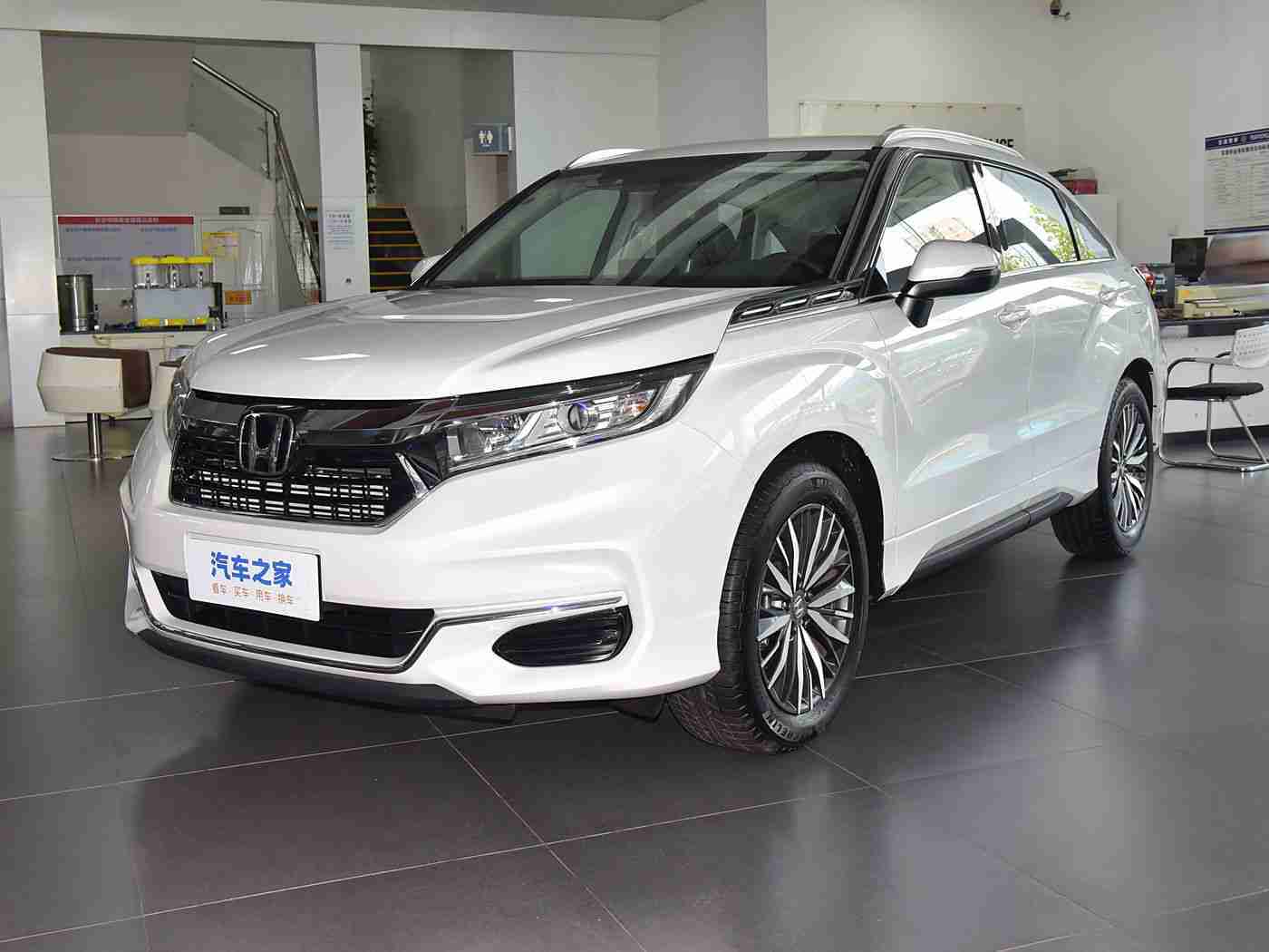 Gay_Fuck_Tube_Tv体育生:年轻活力派座驾指南,运动轿车与激情生活的完美契合-2