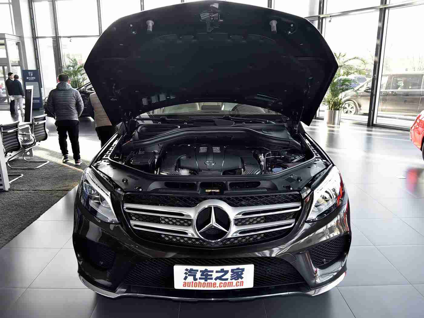 黄色appoppo:智能座舱革新驾乘体验,手机与汽车互联成新趋势-3