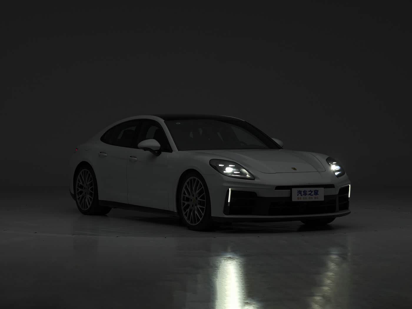 黄色appoppo:智能座舱革新驾乘体验,手机与汽车互联成新趋势-4