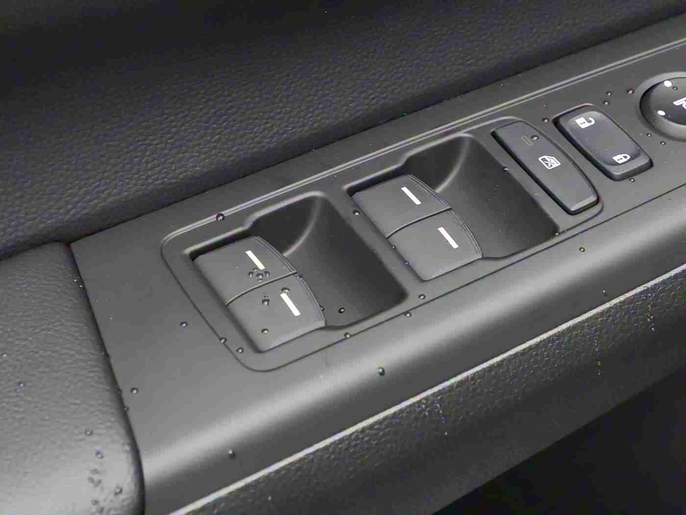 a1智能换脸一赵丽颖:当科技唤醒座驾,你的旅途被温柔读懂-2