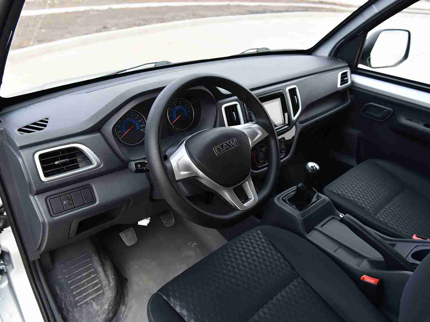 天堂8a 中文在线:智能座舱新纪元,打造你的专属移动空间-5