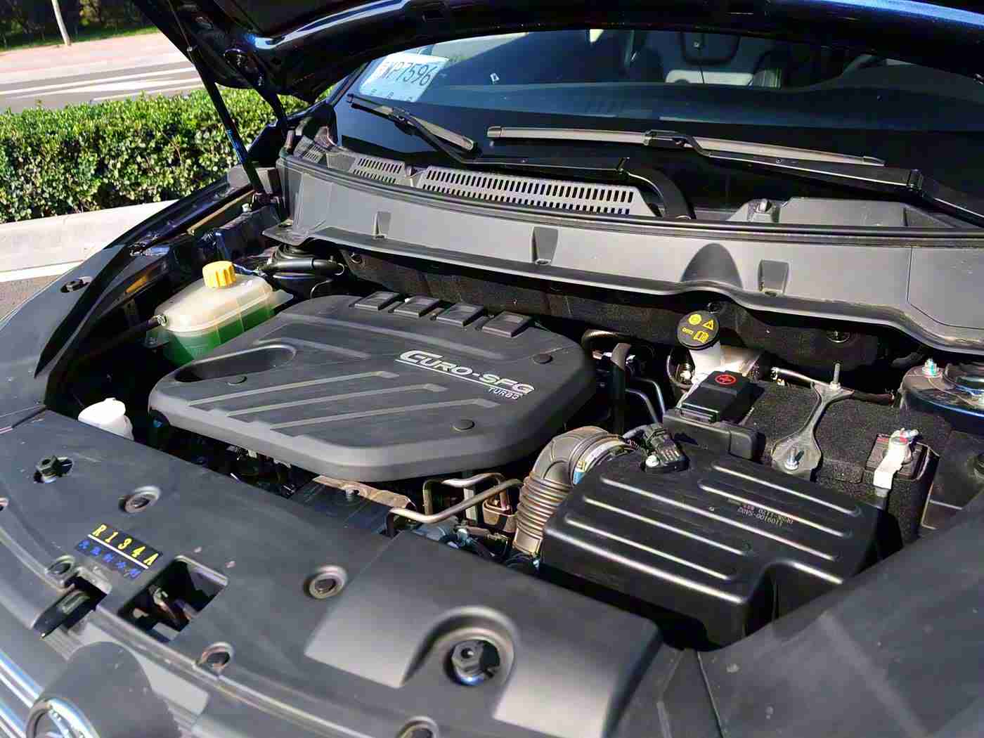 国产乱伦自拍:国产紧凑级SUV市场激战正酣,三强鼎立谁将胜出-2