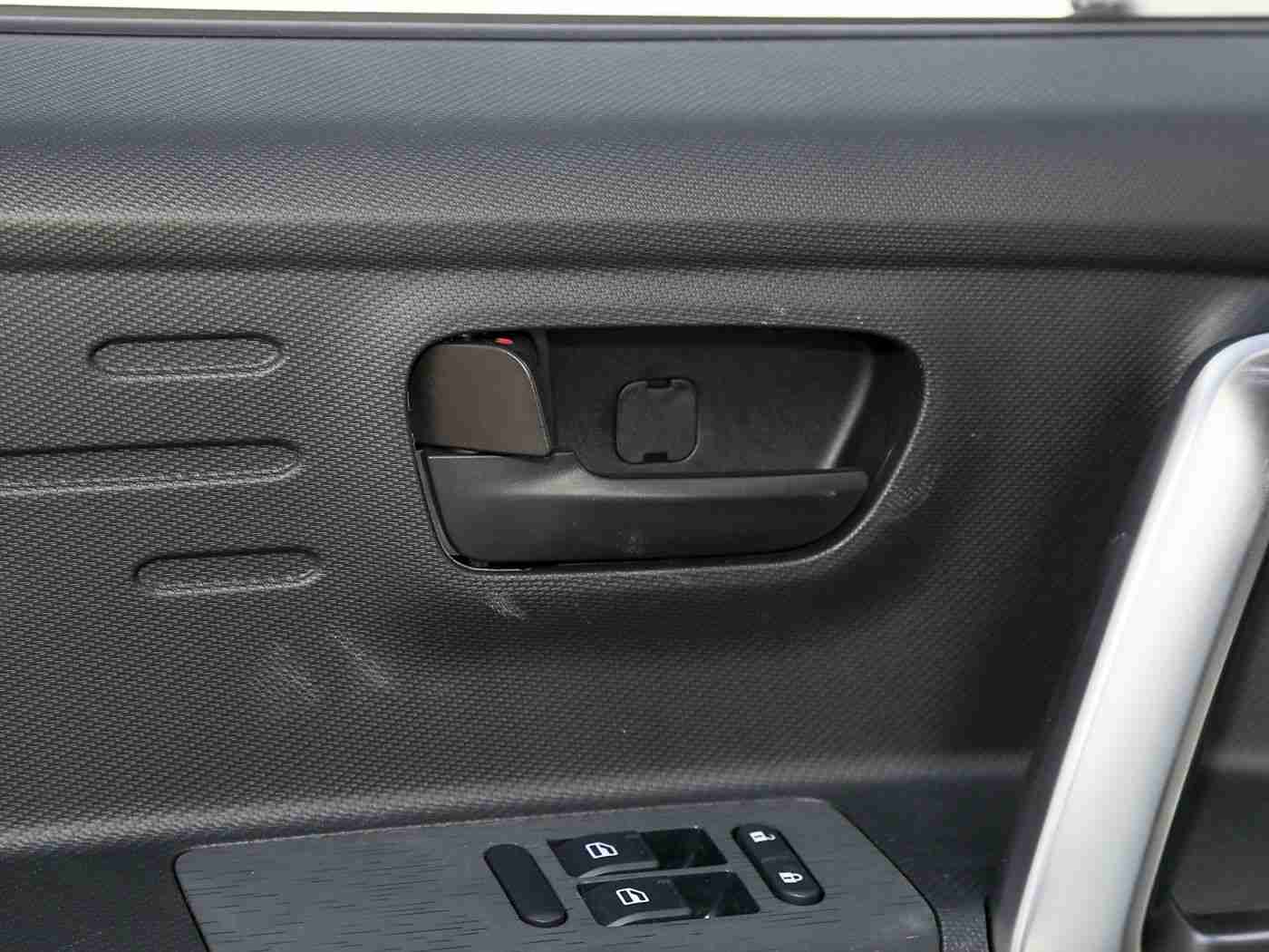 91麻豆天美京东蜜桃传媒老牛：跨界合作浪潮席卷汽车业,2023年销量增长15%背后暗藏选购秘籍-2