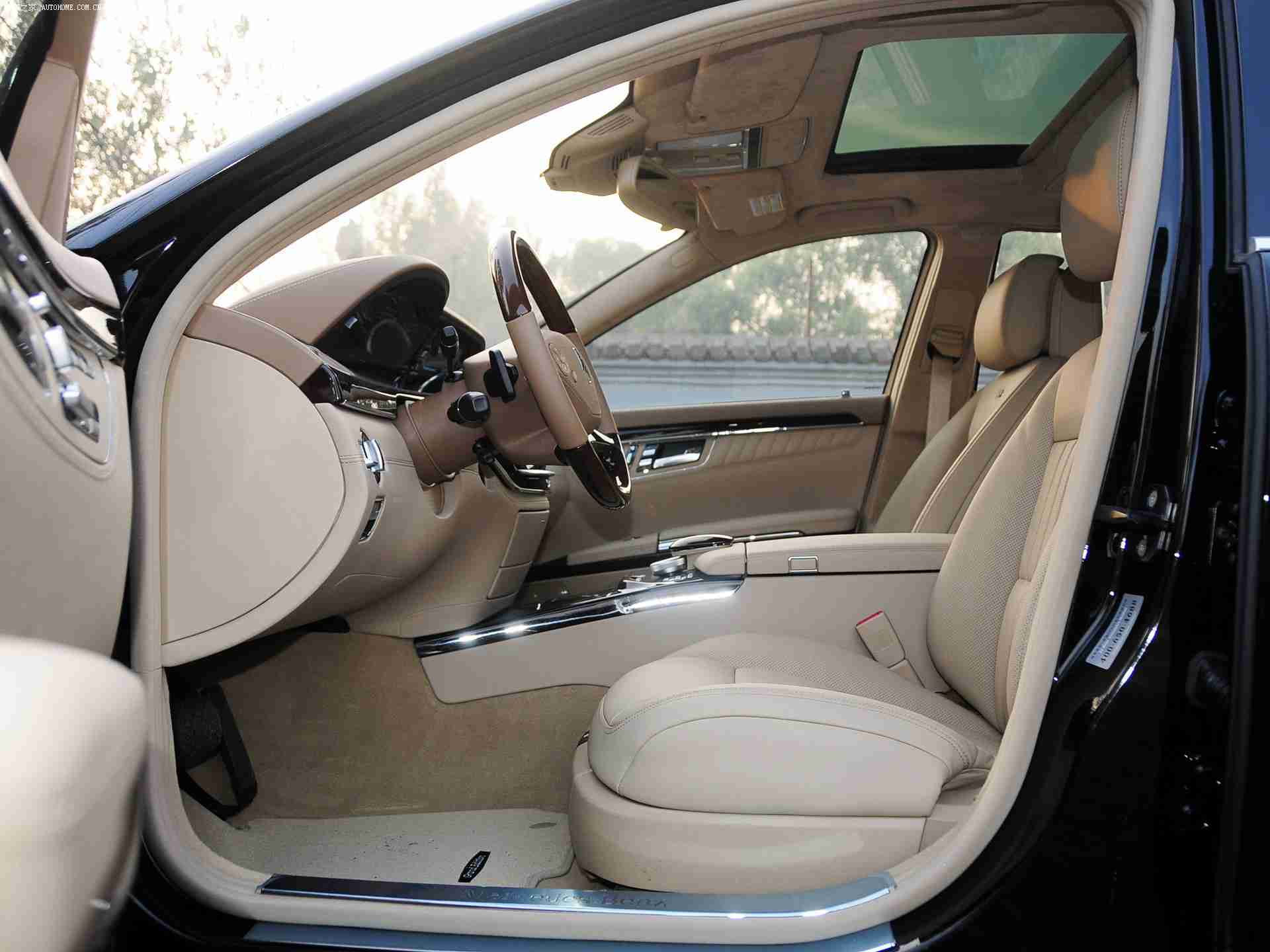 黄三色是哪三色颜色搭配好看图片：2024汽车色彩趋势发布，活力黄与经典中性色这样搭才高级-1