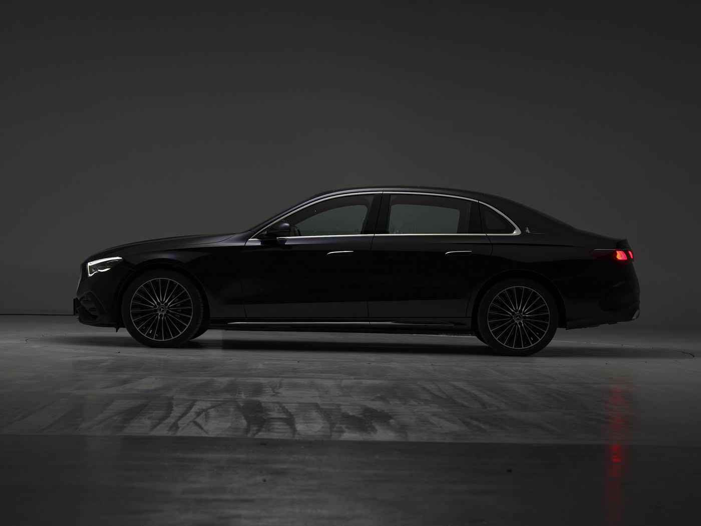 史莱姆大战胡桃：柔韧曲线与硬朗棱角的未来博弈-2