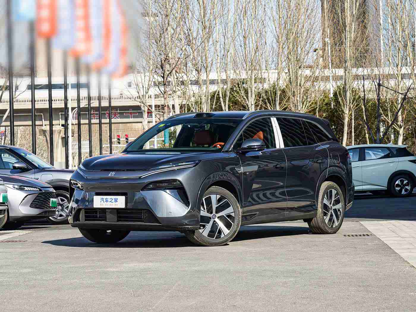 男女搞鸡APP:驾驭未来,智能科技与驾驶乐趣的完美融合-2