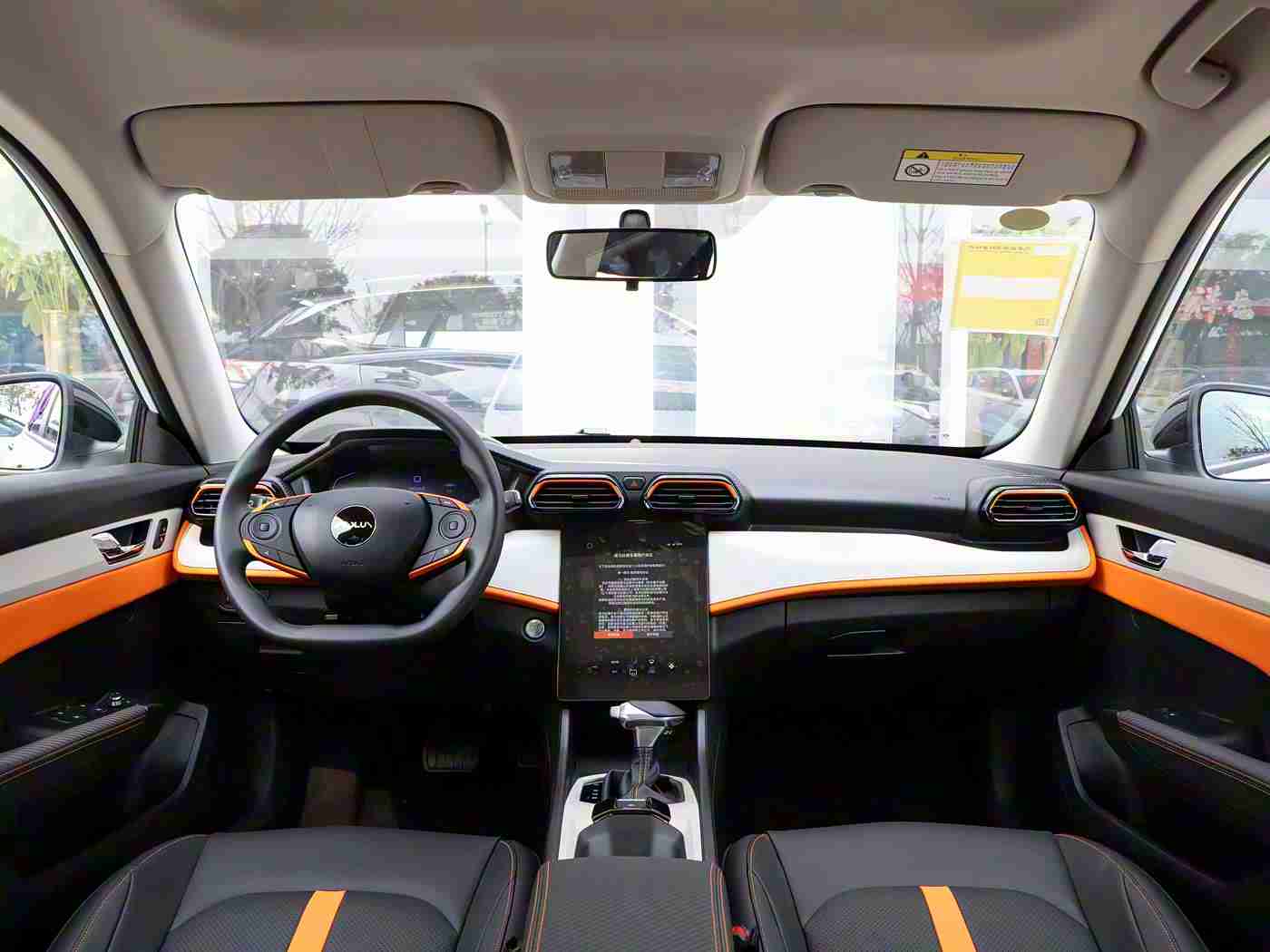 人妻三级:家庭用车升级指南,三阶段精准选车策略全解析-4