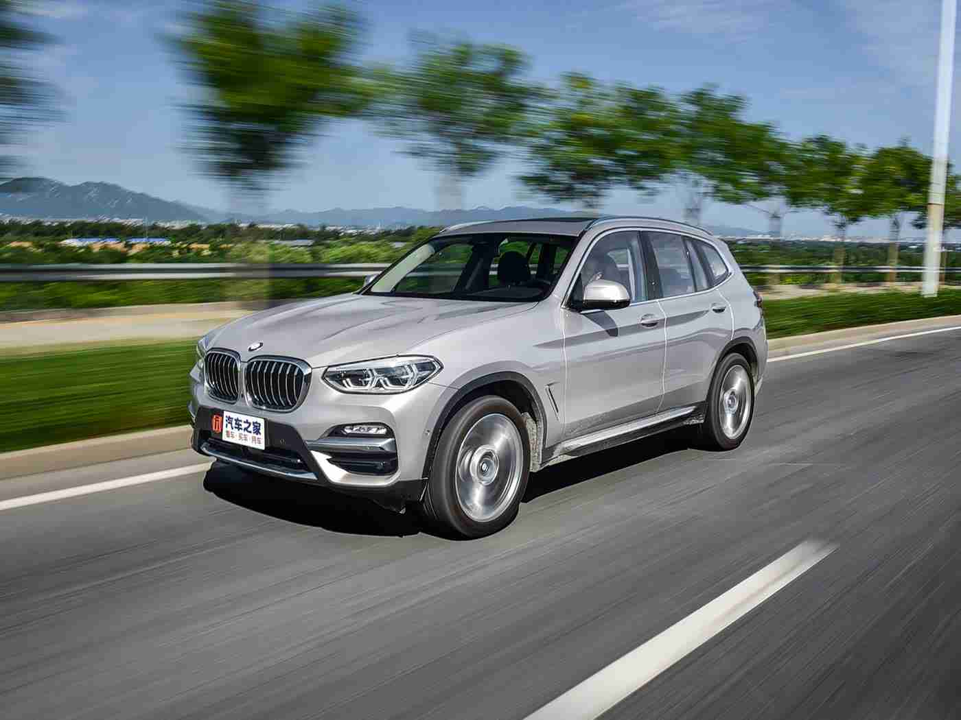 美女露胸APP:智能安全系统革新驾驶体验,主动防护技术成购车新标准-3