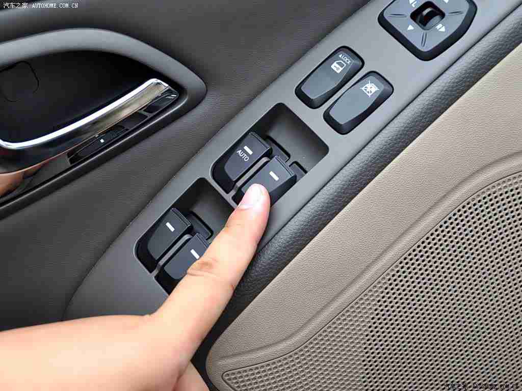 性一交一性一配：驾驭新境界，体验动力智能与安全的完美融合-4