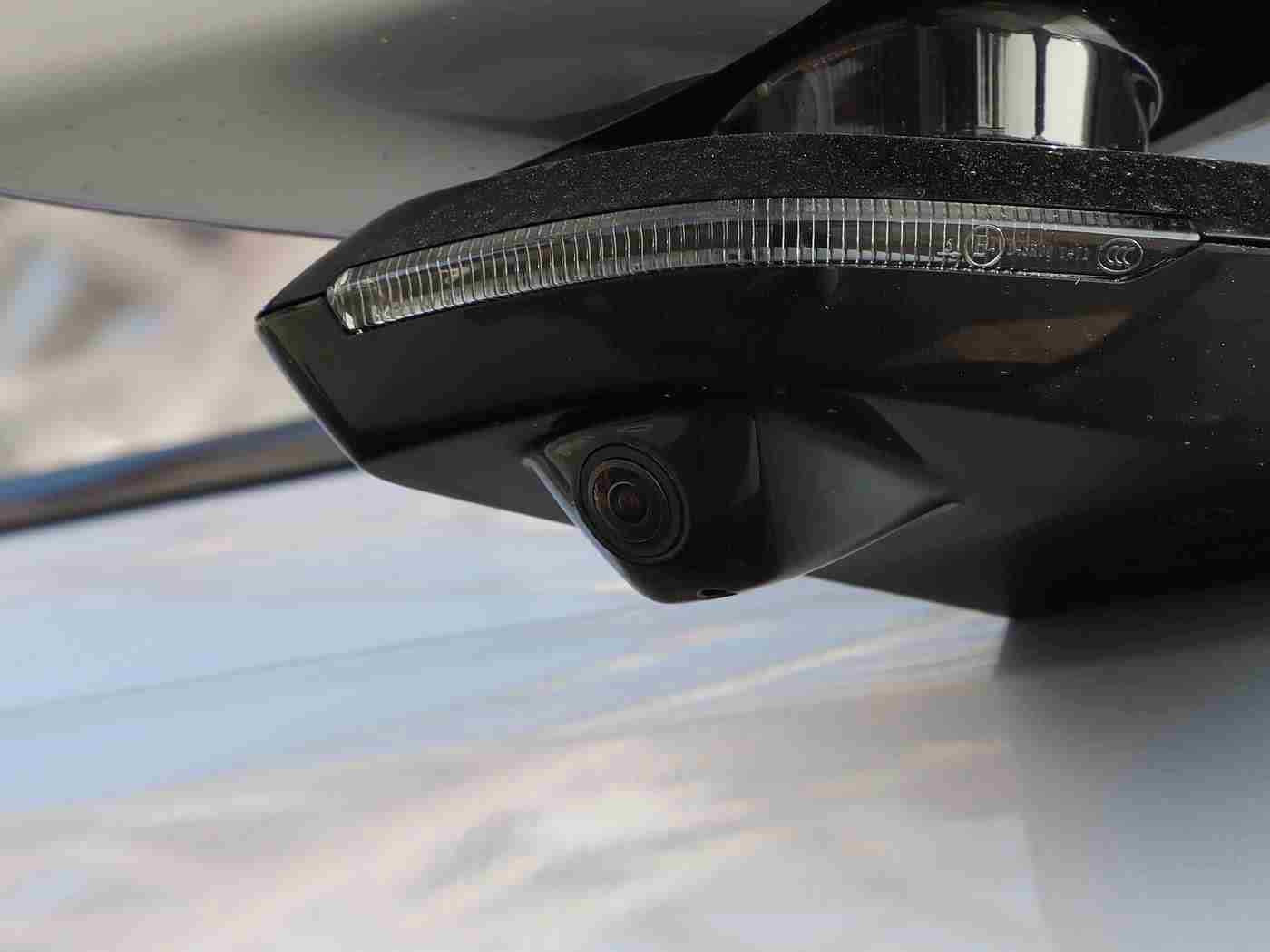 一小孩和妈妈摘萝卜还喊游戏:2024家庭SUV选购指南,安全科技与亲子出行的完美融合-2