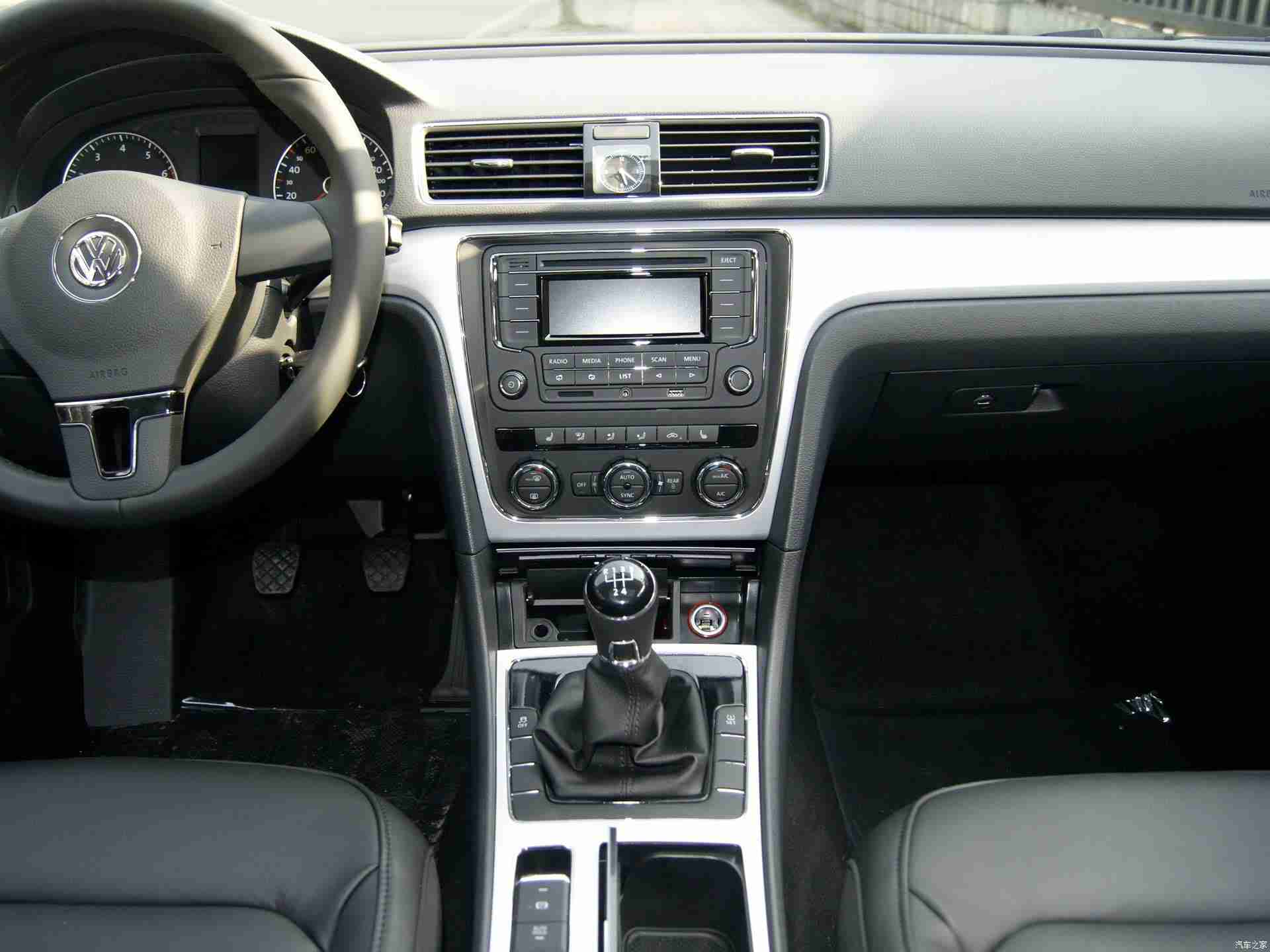 大战史莱姆:驾驭洁净新境界,爱车焕彩持久如初的终极指南-3