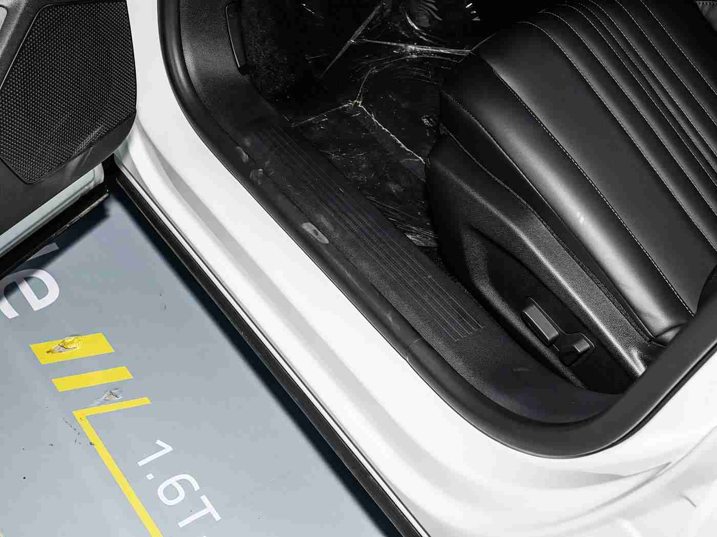 黄色软件下载免费OPPO:智能车载应用新趋势,安全下载与使用全攻略解析-4