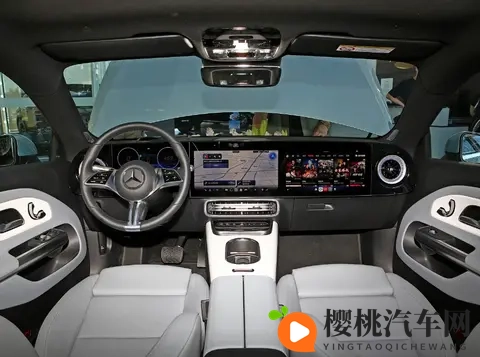 色黄软件:智能驾驶新突破,汽车安全升级引关注-1