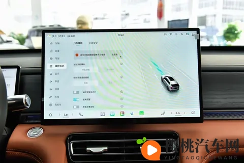 15万级旅行小房车！标配双冰箱+大沙发，适合全家出行-1