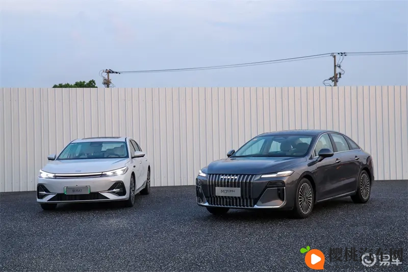 荣威M7 DMH对比银河A7，拉开十万级混动家轿分水岭-1