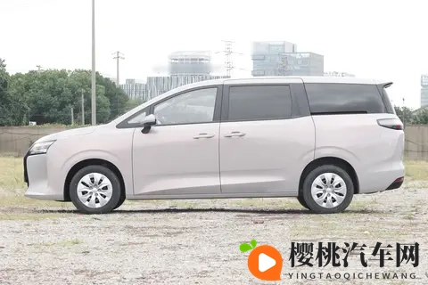 10万级MPV,五菱星光730:大空间+三动力,家庭出行真香之选!-3