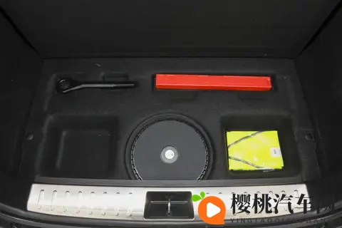 阿维塔 12 实际体验：兼顾多场景需求，均衡表现适配家庭使用-1