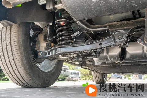 15T插混SUV，两驱还是四驱？山海T1 2025款怎么选？-1