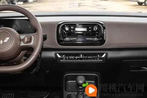 实测五菱星光730:7万级配侧滑门+独立悬架,是否打破性价比认知-3