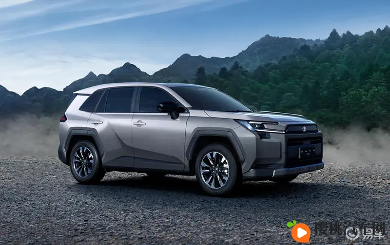 全新RAV4荣放亮相 全新威兰达即将上市 谁香？-1