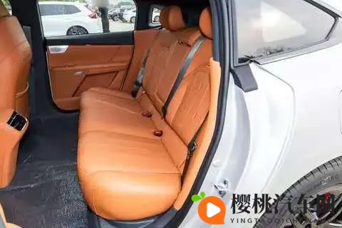 15万买新能源车,东风这款车的“+”号到底加了啥?看完心里有数-2