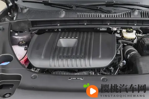 领克03 2026款 20TD AT Ultra:性能与智能兼备的紧凑型轿车-2