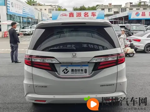 黄色软件app下载3.0.3免费装妆2025:智能升级新体验,汽车驾驶更安全-2