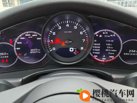 74万拿下保时捷Panamera,29T+8AT,体验速度与激情-2