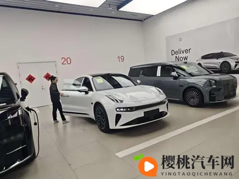 四年观望一朝入手！同事阅车无数为何独爱焕新极氪 001？-2