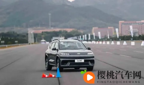 北京现代EO羿欧:1198万起的靠谱纯电SUV,到底值不值得买?-2