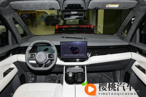 极氪009：高端家用MPV新选择，11月购车福利满载-1