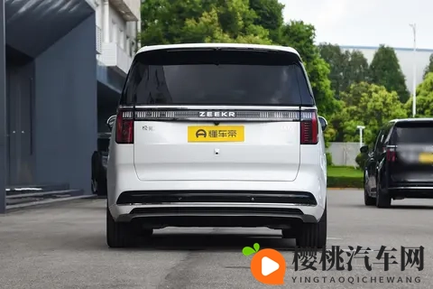 MPV当中的“公路坦氪”,纯电续航740km,ZEEKR 009是否值得推荐?-2