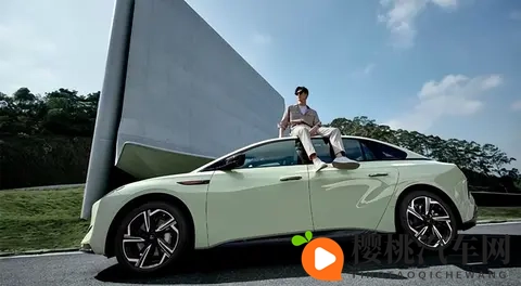 定位中大型车,红旗EH7官图发布并提供两种动力-1