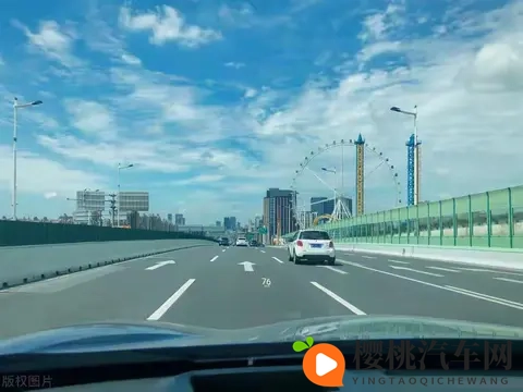 一位12年老司机的忠言:跑高速,牢记这4条铁律,关乎你的安全!-1