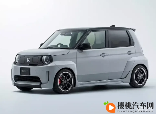 男女打扑克:汽车新风尚:车内趣味活动乐翻天-1