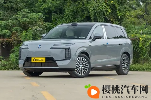 458 米掉头 +“四室两厅”!腾势 N8L 要接棒 D9 成爆款?-1