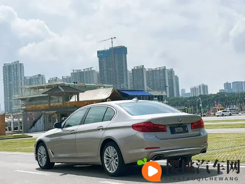 夜月性做爰直播App：夜间私密互动直播平台-3