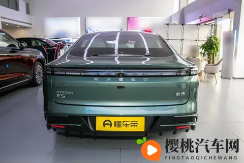 纯电驾控新体验，全面解析星纪元ES 2025款 纯电版 Max城区辅助驾驶-2