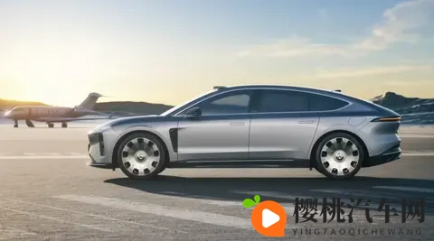 宾利法拉利集体「通电」，超豪华品牌如何「反攻」？-3