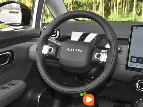 广汽埃安UT super上市，电池租用购车价499万元起，京东独家销售-2