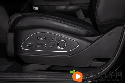 2026款帕里斯帝试驾:30万级中大型SUV,家庭出行的稳妥之选-3